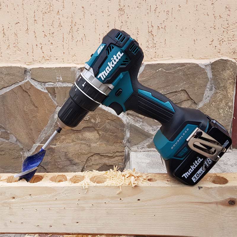 -  MAKITA LXT (DHP484RTE)