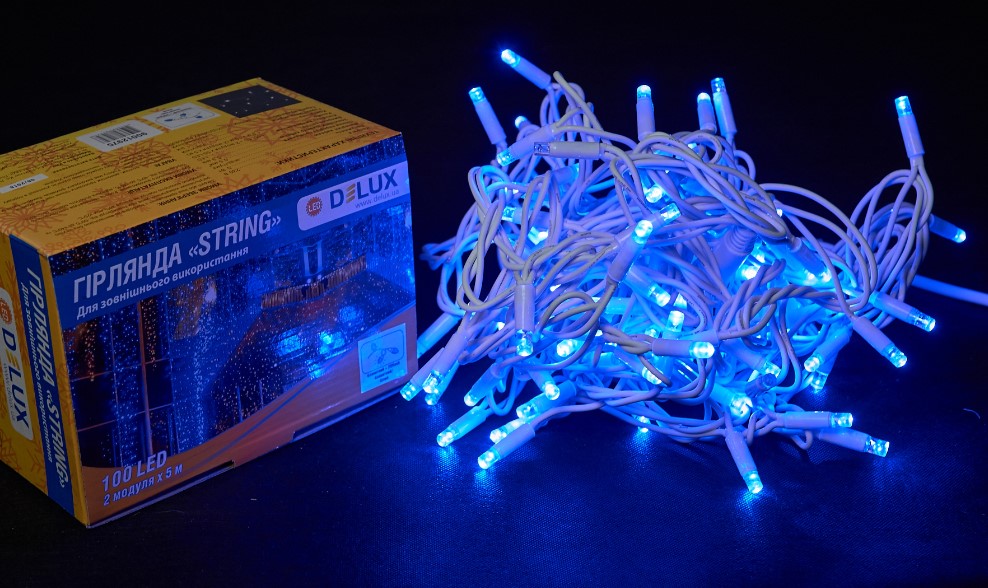 ó  Delux String 100LED IP44 EN  2x5 (90016604)