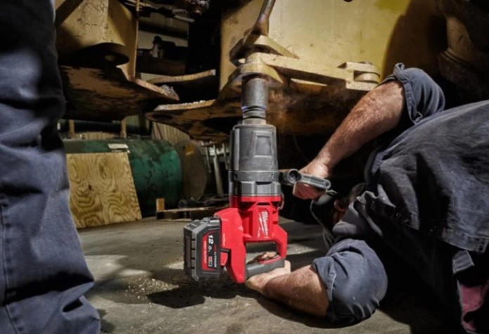   Milwaukee M18 FUEL ONEFHIWF1DS-121C (4933472072)