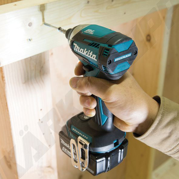   MAKITA LXT (DTD154Z)