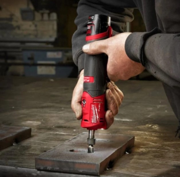 Шлифмашина прямая Milwaukee M12 FDGS-0 (4933471435)