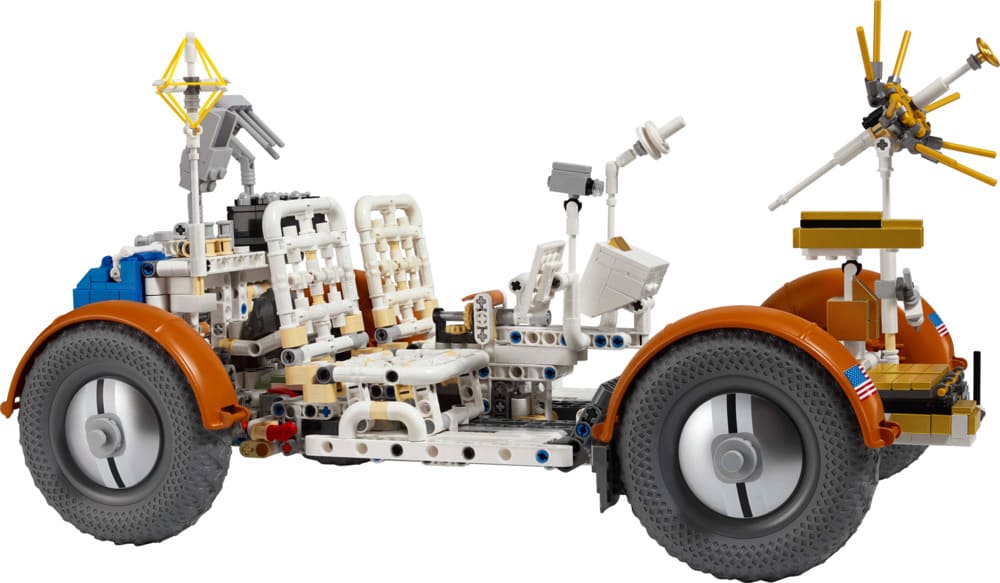 Конструктор Lego Technic Місячний автомобіль NASA Apollo 1913 деталей (42182)