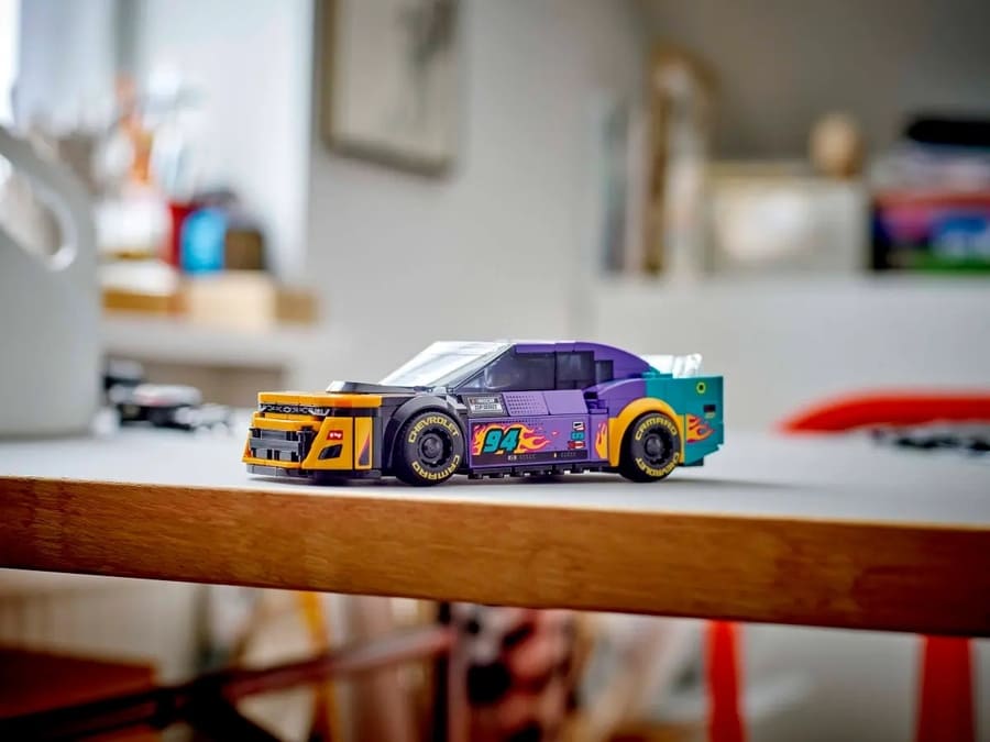 Конструктор Lego Speed Champions Nascar Next Gen Chevrolet Camaro ZL1 328 деталей (76935)