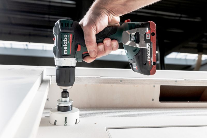 Акумуляторний дриль шуруповерт Metabo 18В BS 18 L BL  (602326800)