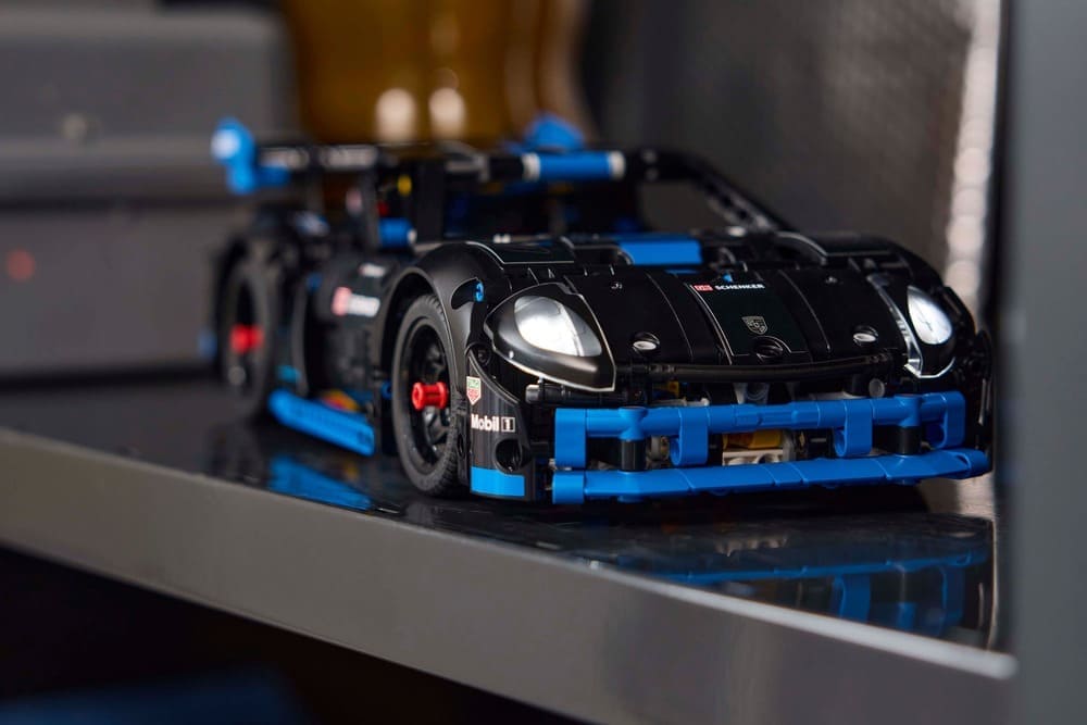 Конструктор Lego Technic Автомобіль для перегонів Porsche GT4 e-Performance 834 деталі (42176)