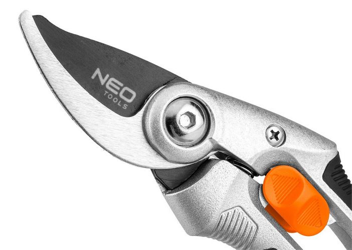   Neo Tools 210 (15-212)