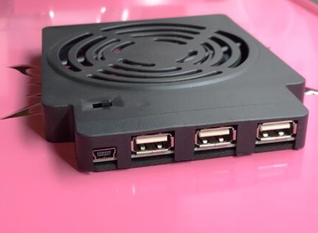 Фото столик для ноутбука uft t59 pink с активным охлаждением и usb hub (uftt59pink)