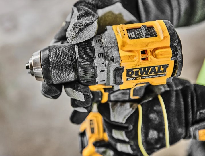 - DeWALT DCD800H2T+DCF840N