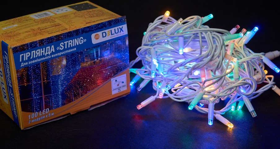 ó  Delux String 100LED IP44 EN  2x5 (90012974)