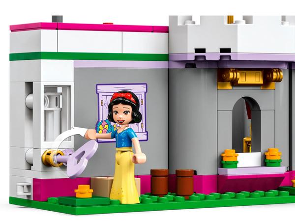  Lego Disney Princess    698  (43205)