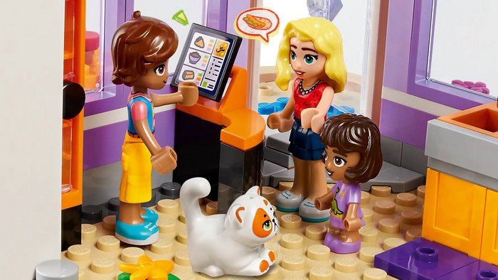  Lego Friends -.   695  (41747)