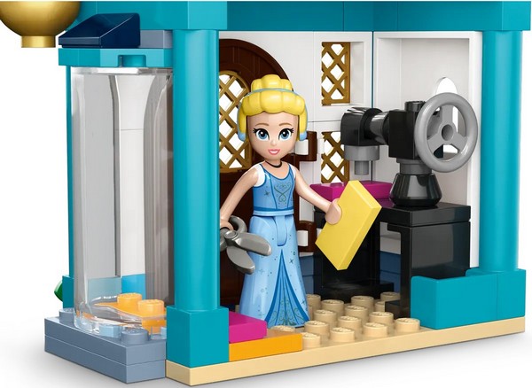  Lego Disney Princess      817  (43246)