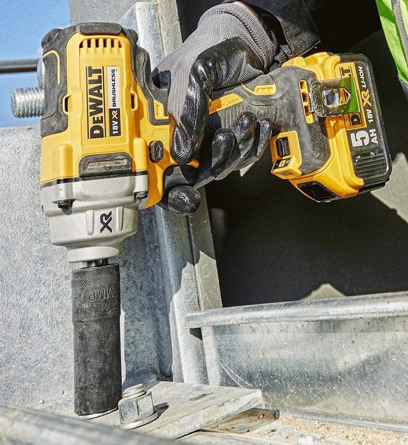 Гайковерт ударний акумуляторний DeWalt DCF894HN