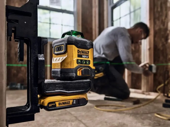 Рівень лазерний лінійний DeWALT DCLE34031D1