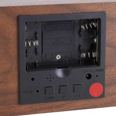 Дерев'яний світлодіодний годинник UFT Wood Wireless clock з бездротовою зарядкою (UFTWWclock)