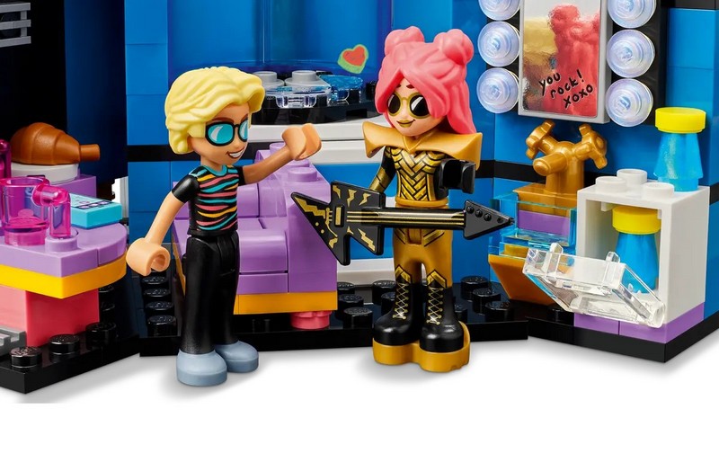  Lego Friends    - 669  (42616)