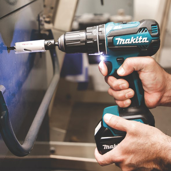 Дриль-шурупокрут акумуляторний MAKITA LXT (DHP485Z)