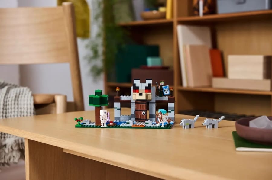 Конструктор Lego Minecraft Вовк із Цитаделі 312 деталей (21261)