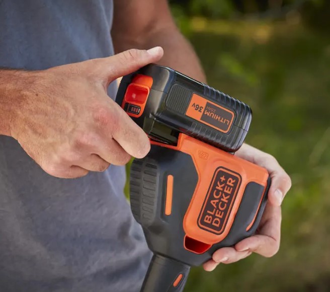 Тример акумуляторний безщітковий Black+Decker BCSTA536L1