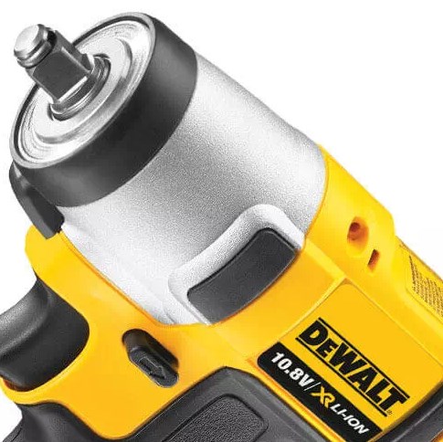 Гайковерт ударний акумуляторний DeWalt DCF813D2