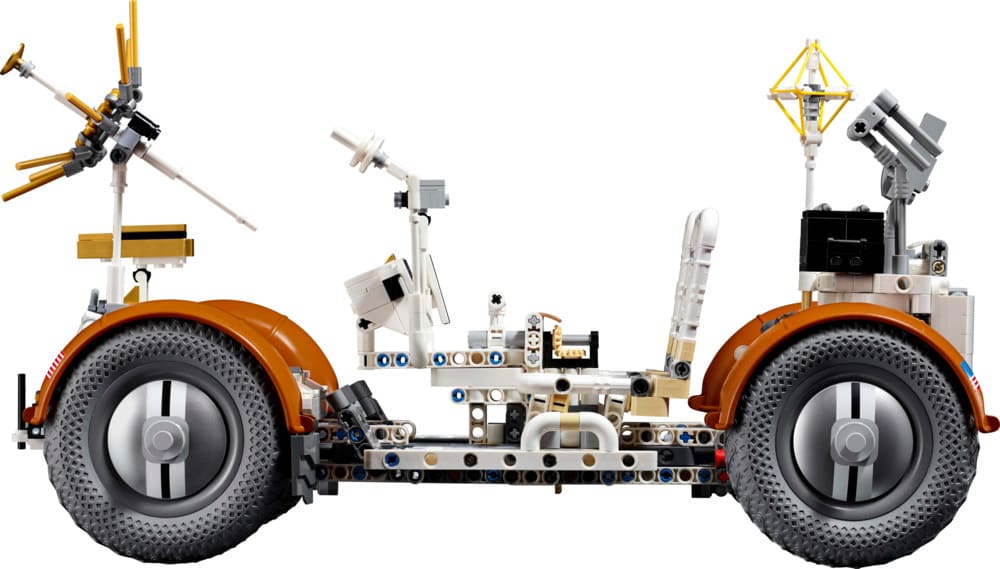 Конструктор Lego Technic Місячний автомобіль NASA Apollo 1913 деталей (42182)