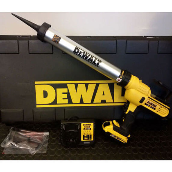 ϳ    DeWALT DCE580D1