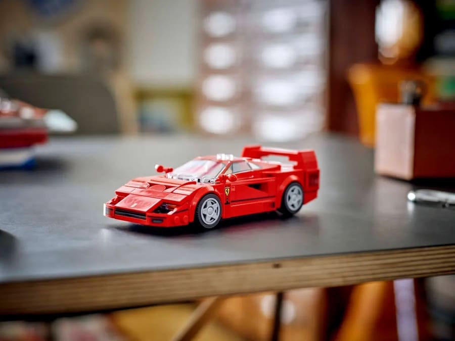 Конструктор Lego Speed Champions Суперкар Ferrari F40 318 деталей (76934)