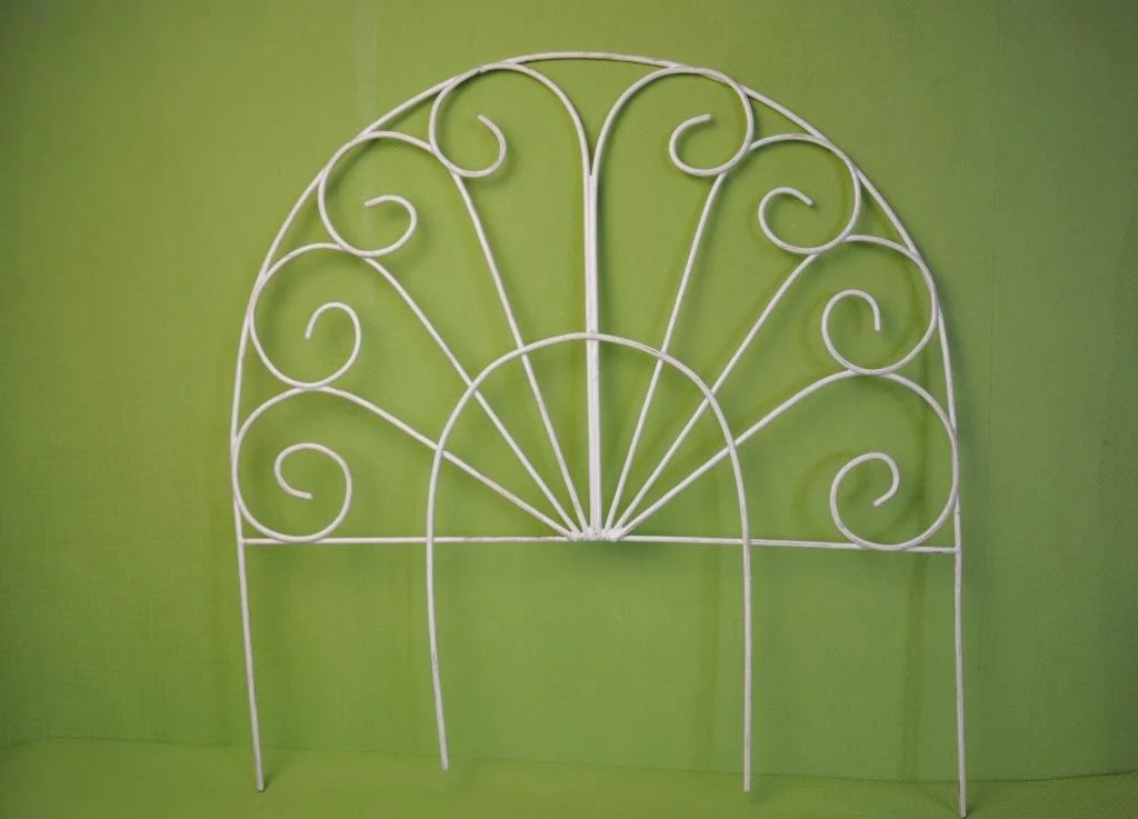 Кованое декоративное ограждение Павлин 60х60 см | цена, отзывы, фото