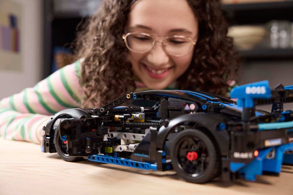 Конструктор Lego Technic Автомобіль для перегонів Porsche GT4 e-Performance 834 деталі (42176)