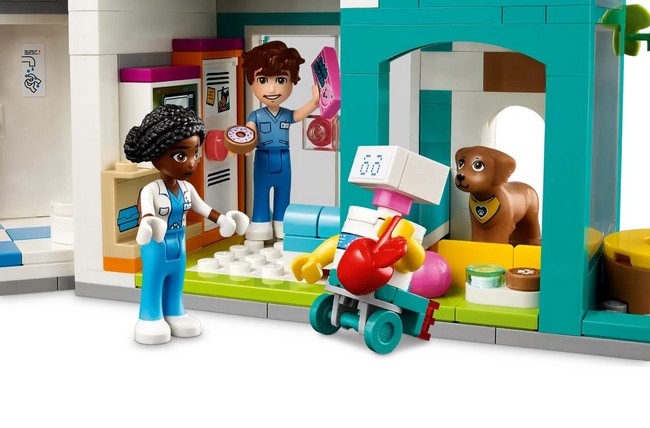  Lego Friends ˳  -ѳ 1045  (42621)