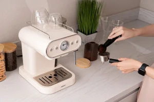 Фото кофеварка ardesto fcm-e15bg