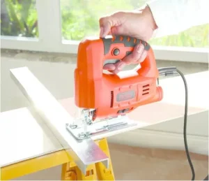 Електролобзик BLACK+DECKER JS20