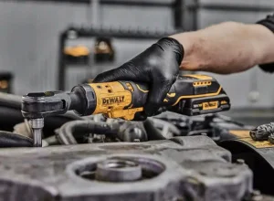 Гайкокрут кутовий DeWALT DCF512N