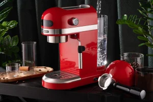 Кавоварка-еспресо Ardesto YCM-E1501