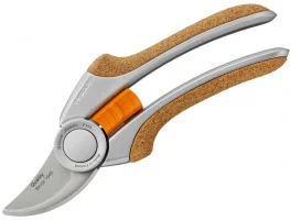 Секатор Fiskars Quantum 215 мм (111970)