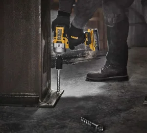 Гайкокрут ударний DeWALT DCF961H2T