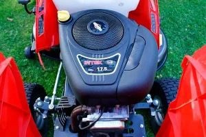 Трактор садовый бензиновый HECHT 5176