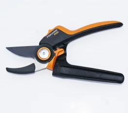 Секатор Fiskars PowerGearX L PX93 215 мм (111013)