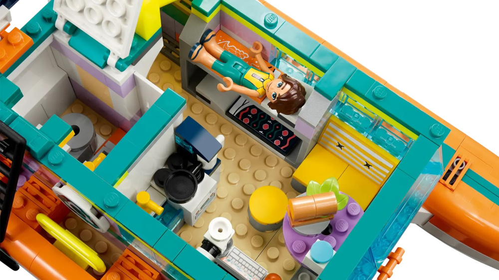 Конструктор Lego Friends Човен морської рятувальної бригади 717 деталей (41734)