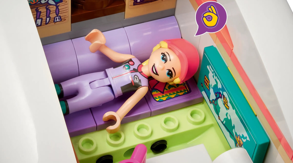 Конструктор Lego Friends Приключения Стефани на парусной лодке 304 детали (41716)