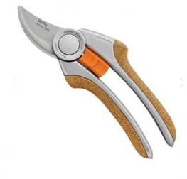 Секатор плоскостной Quantum Fiskars P100 (1001434)