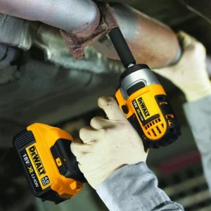 Гайковерт ударний акумуляторний DeWalt DCF880NT