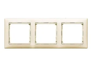 Рамка потрійна Legrand Valena Classic слонова кістка (774353)