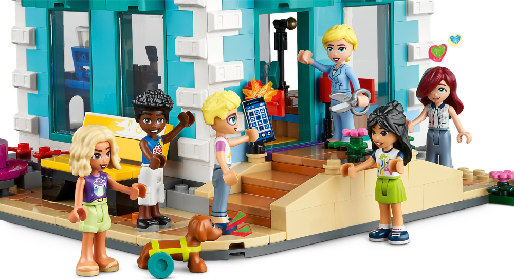 Конструктор Lego Friends Хартлейк-Сіті. Громадський центр 1513 деталей (41748)