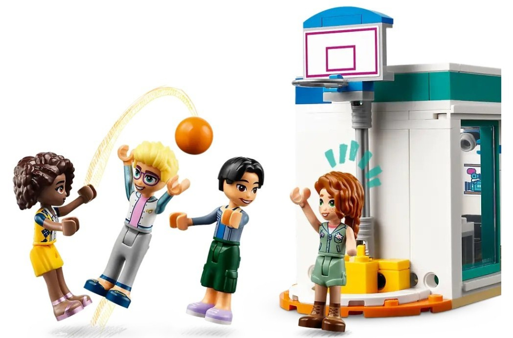 Конструктор Lego Friends Хартлейк-Сити: Международная школа 985 деталей (41731)