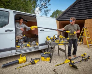 Кущоріз акумуляторний Stanley FatMax SFMCPH845M1