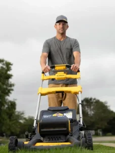 Газонокосилка аккумуляторная DeWALT DCMWSP156W2