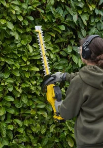 Кущоріз акумуляторний Stanley FatMax SFMCHT855M1