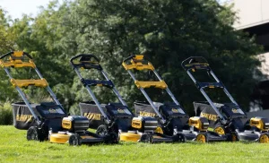 Газонокосилка аккумуляторная DeWALT DCMWSP156W2