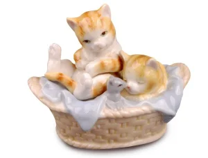 Фігурка декоративна Lefard Кошенята у кошику 9см (461-075)